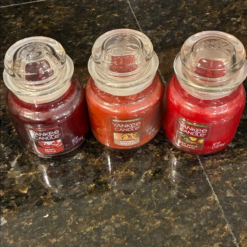 Yankee Candle Trio in Rich Red Tones
All new